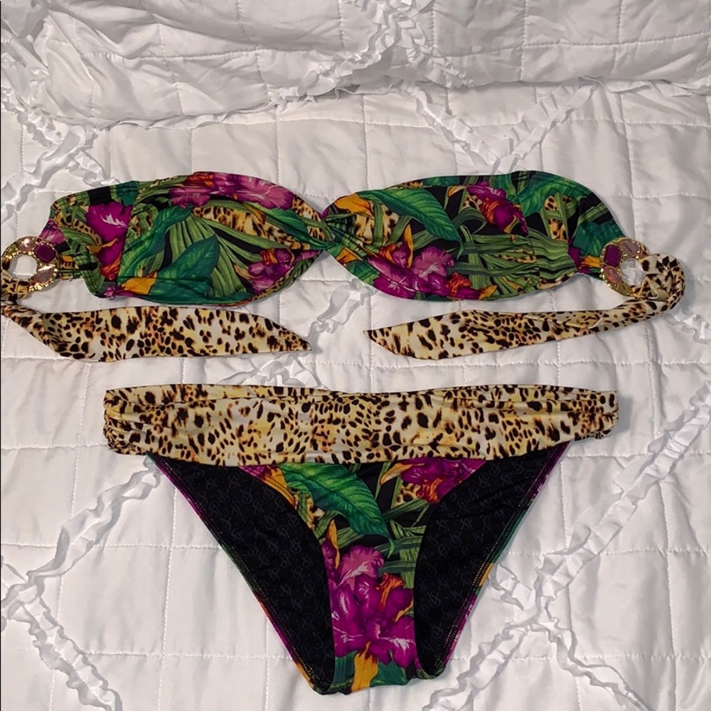 Victoria’s Secret Strapless Bikini Set